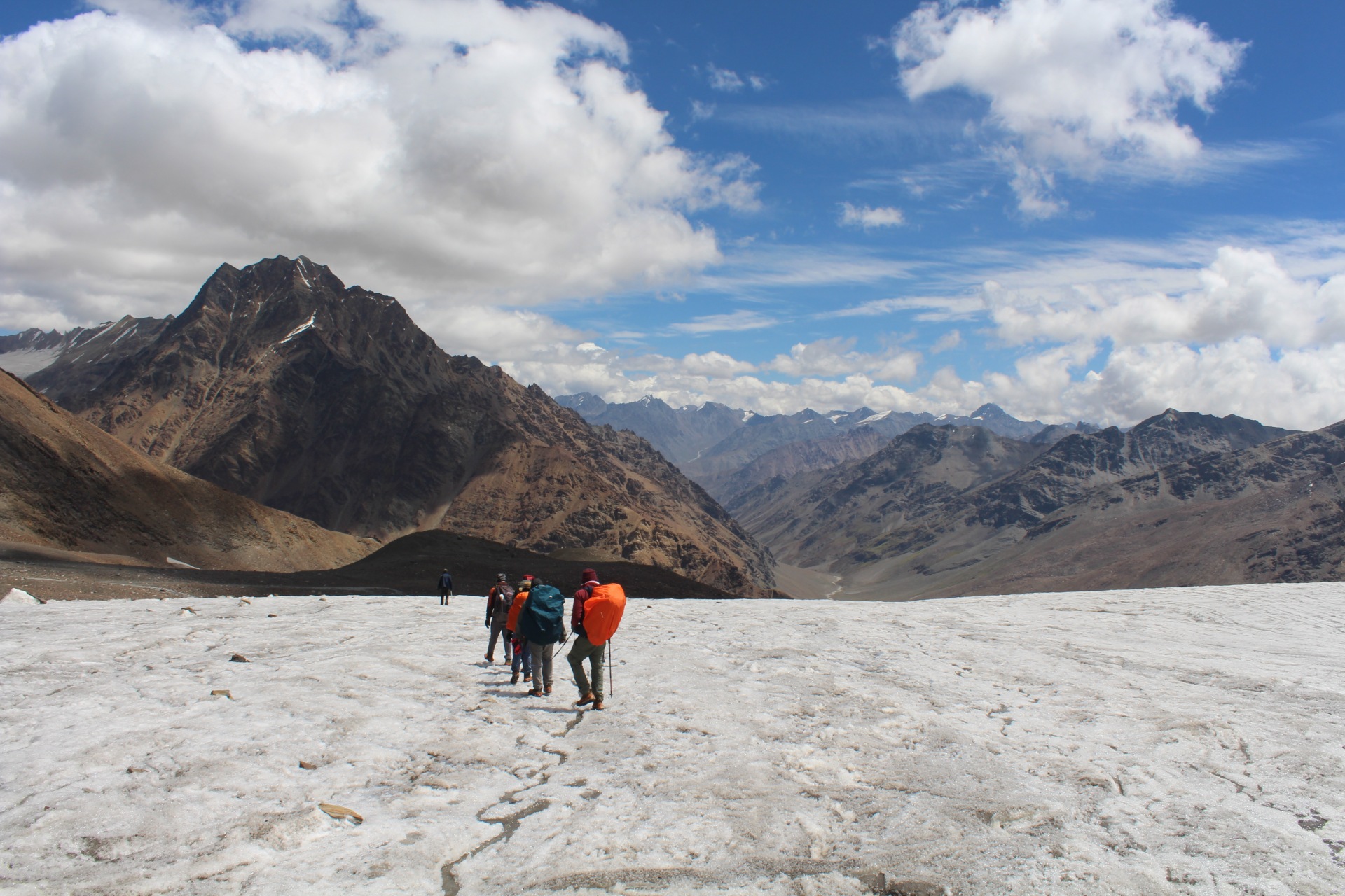 kasol kheerganga tour package