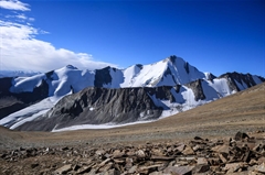 kang-yatse-ii-dzo-jongo-twin-peak