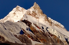 manaslu-peak